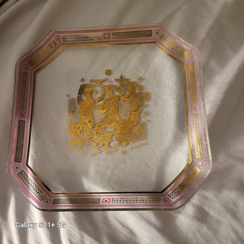 MCM George's Briard Egyptian glass plate pink and gold